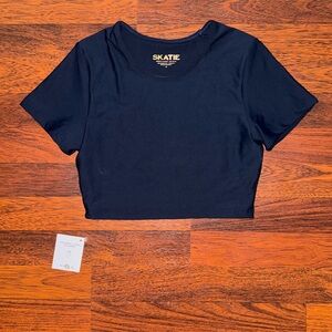 SKATIE | Crop Top NWT